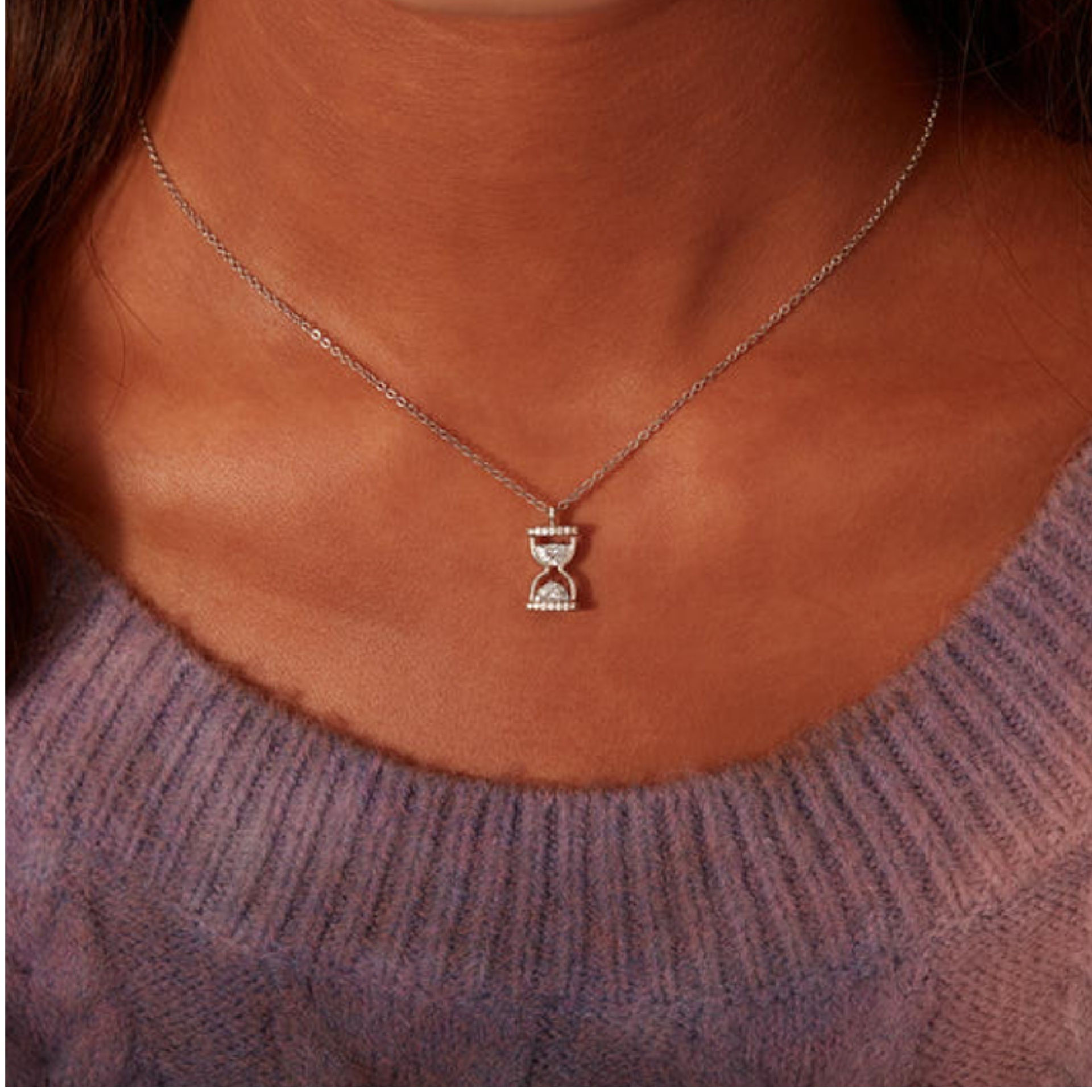 Colar Relicário Ampulheta "Eu Te Amo Cada Segundo"