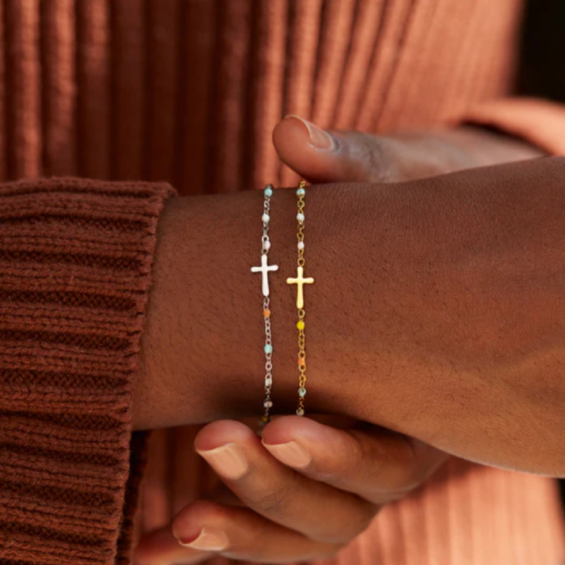Pulseira de Oração com Pingente de Cruz