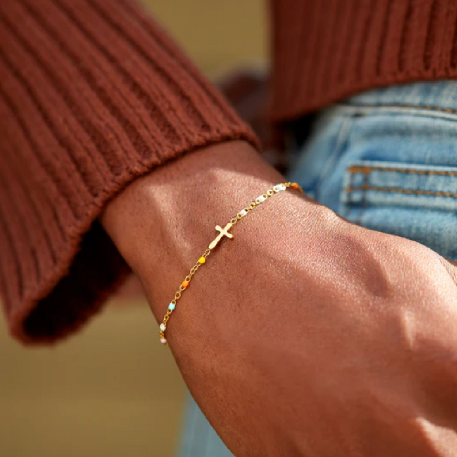 Pulseira de Oração com Pingente de Cruz