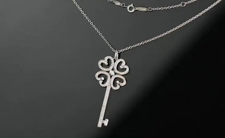 Gargantilha Chave de trevos