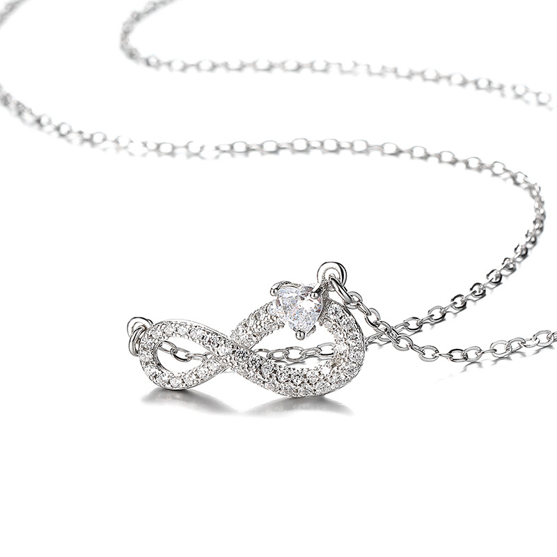 Colar Símbolo do Infinito com Zircônias Brilhantes